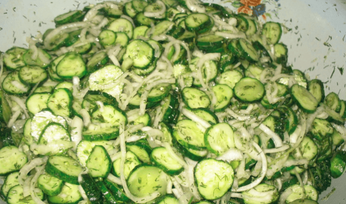 okurkovy_salat